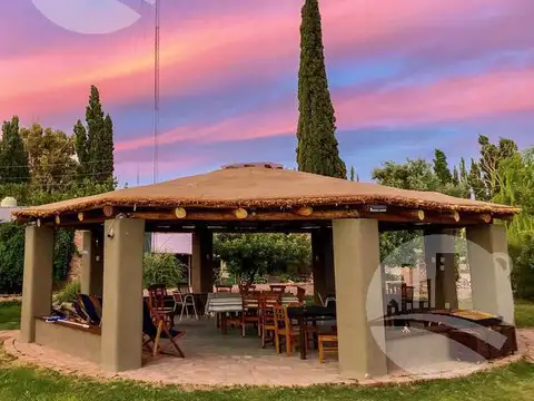 Hotel en Venta en Barreal, USD 585.000