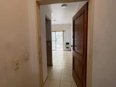 Departamento en Alquiler en Santos Lugares, $ 600.000