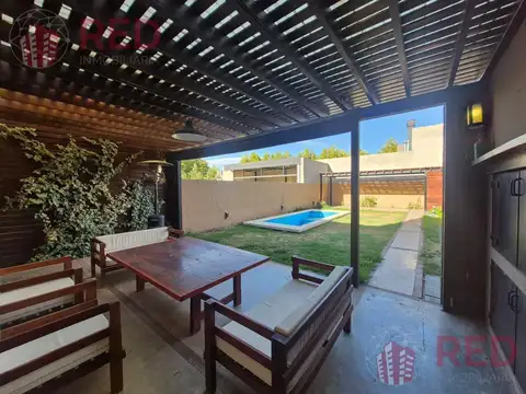 Vende Casa 3 Habitaciones - Plottier