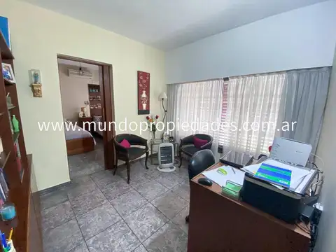 VENTA CASA 4 AMBIENTES VILLA LUZURIAGA
