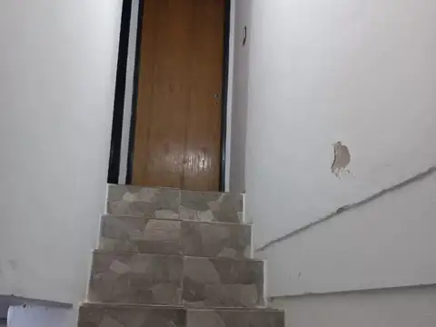 SE ALQUILA DUPLEX EN GONZALEZ CATAN