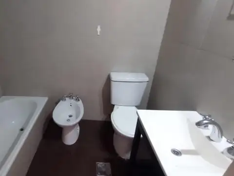 Depto Tipo Casa en Alquiler 15 años