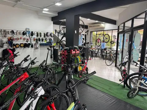 Avenida Juan Bautista Justo 4300