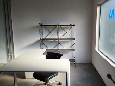 Local Comercial y Oficinas 200m², Ricardo Rojas. Tigre.