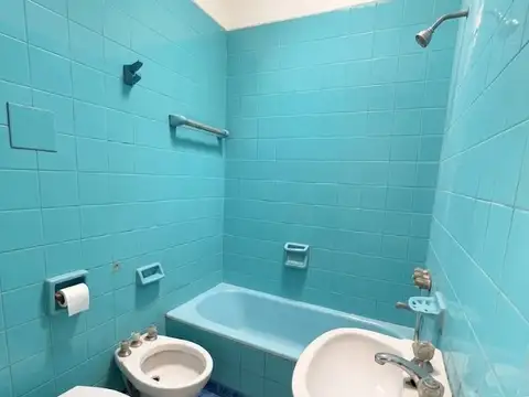 ALQUILO CASA- CASTELAR NORTE