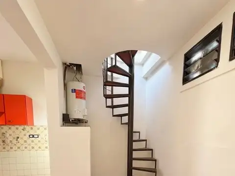 Casa en Alquiler en Castelar, $ 800.000