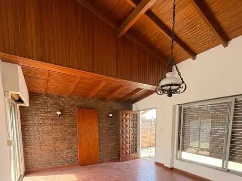 Casa en Alquiler de 2 dormitorios
