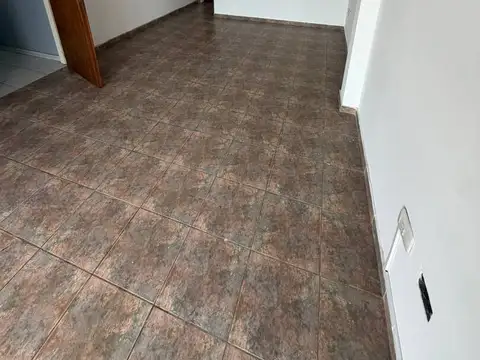 Departamento en Alquiler en Zona Universidades Bosque, $ 550.000