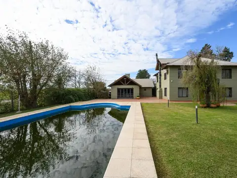 Casa en Venta en Funes, USD 400.000