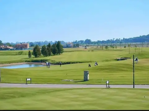 Lote al golf en La Providencia Resort Country Club