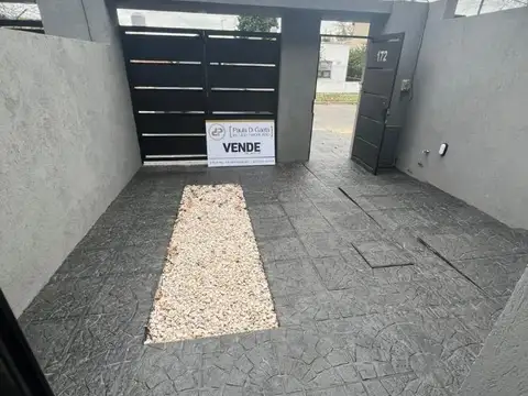 Dúplex en venta de 1 dormitorio c/ cochera en Monte Grande