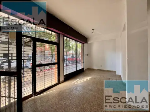 Local en Alquiler en Abasto, $ 600.000