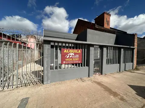 Casa - Alquiler - Argentina, La Matanza - E. ECHEVERRIA 5761