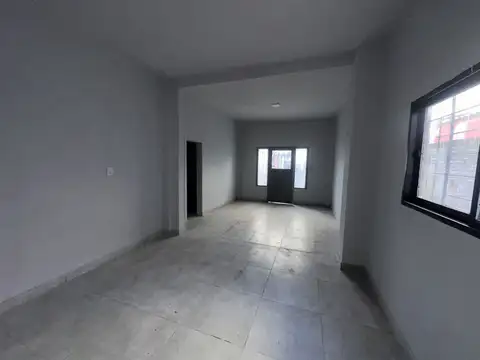 Casa - Alquiler - Argentina, La Matanza - E. ECHEVERRIA 5761