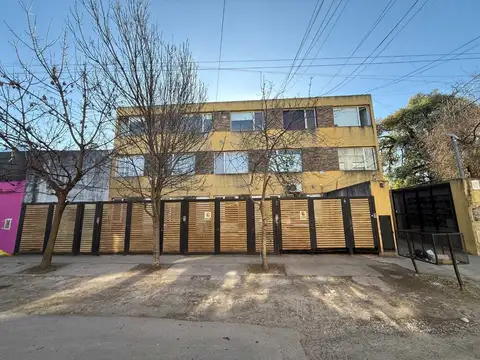 VENTA DPTO 2 AMBIENTES CON COCHERA