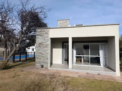 Casa en Venta con 4 cocheras