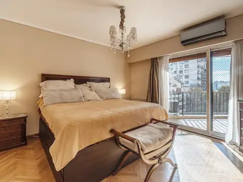 Departamento en Venta con 2 cocheras