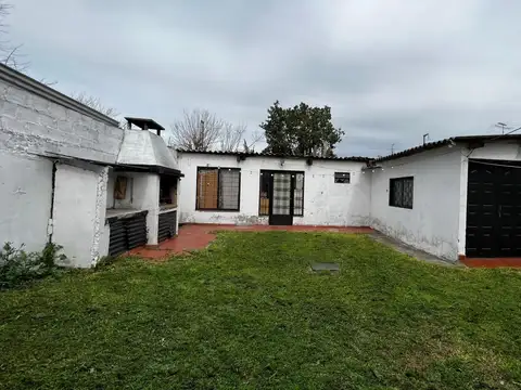 Casa en Venta con 5 cocheras