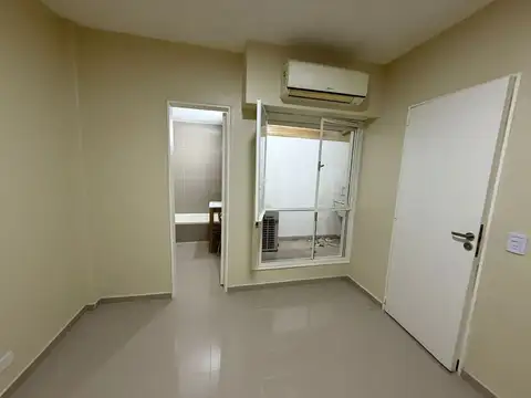 VENTA 2 AMBIENTES  PATIO  CON RENTA BELGRANO