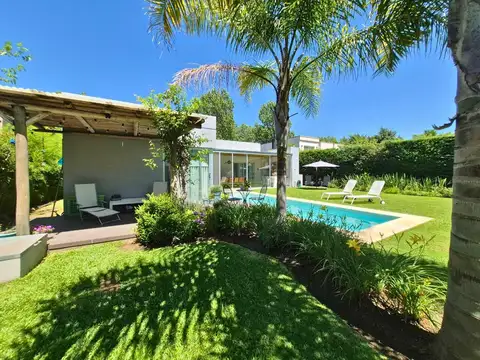 VENTA CASA 1 PLANTA BARRIO LA CELINA MASCHWITZ