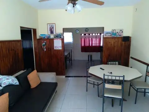 Av. Mariano Santamaria 2200