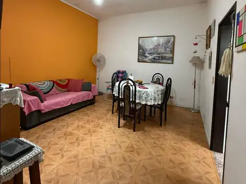 Depto Tipo Casa 3 ambientes con 1 baño