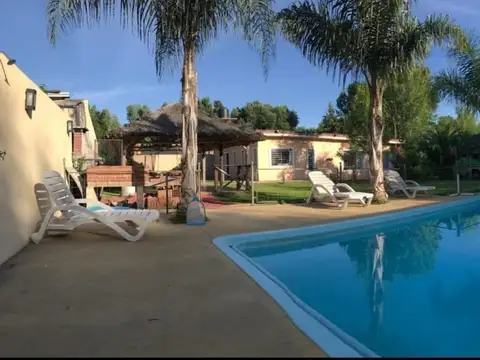 Casa 3 ambientes con 2 baños