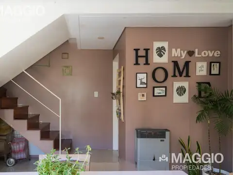 Depto Tipo Casa en Venta con 1 cocheras