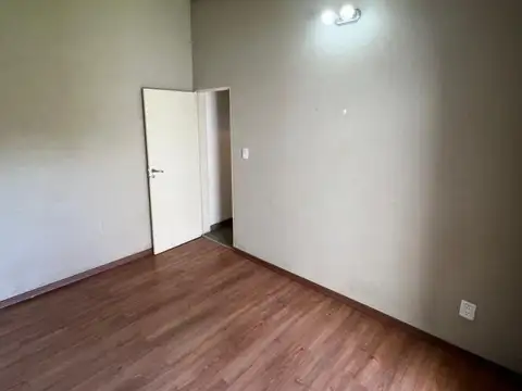 Depto Tipo Casa en Venta en Villa Ballester, USD 58.000