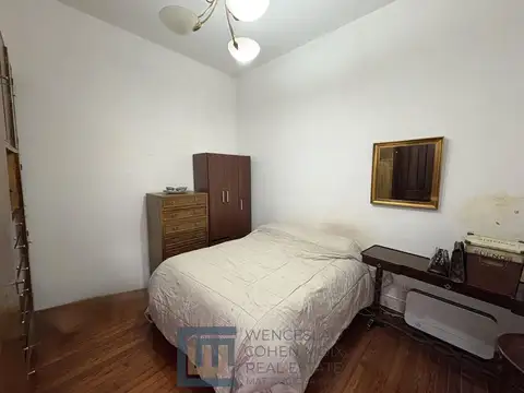 Depto Tipo Casa en Venta 60 años