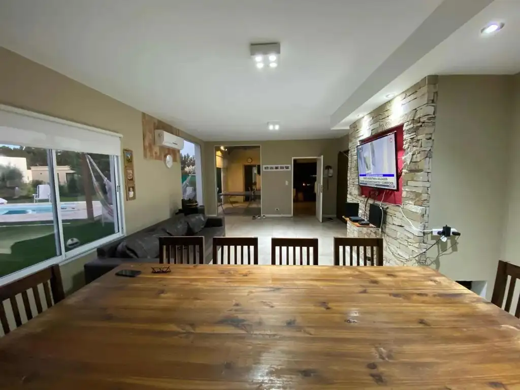 Casa - 135  m² Cubierta | 3 dormitorios | 13 años | 3 baños | 4 ambientes | 4 cocheras