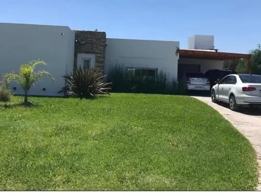 Casa en Venta con cochera