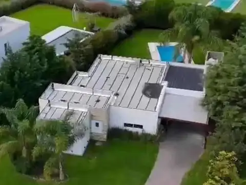 Casa en Venta con cochera