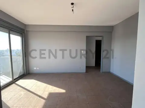 Departamento de 2 ambientes con balcon al frente y vista panoramica en VIlla Ortuzar