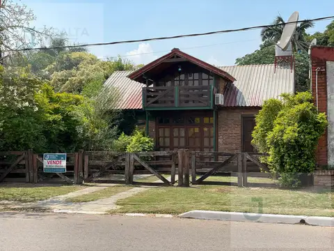 Casa en Venta sobre Av. Principal Paso de la Patria 