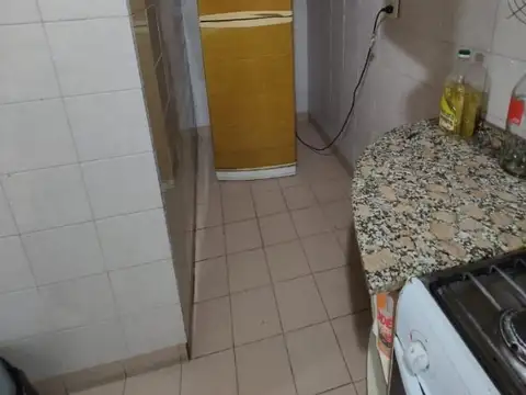 VENTA CASA 3 AMBIENTES MAS LOCAL AL FRENTE - HAEDO  