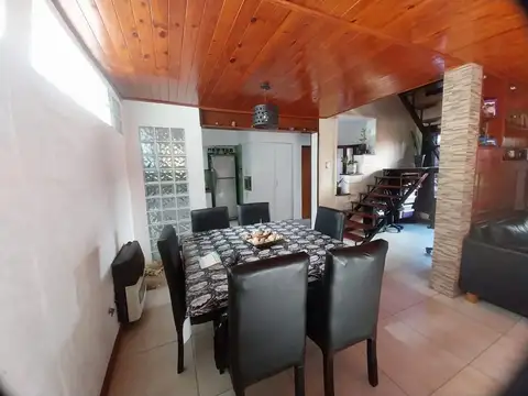 Depto Tipo Casa en Venta con 1 cocheras