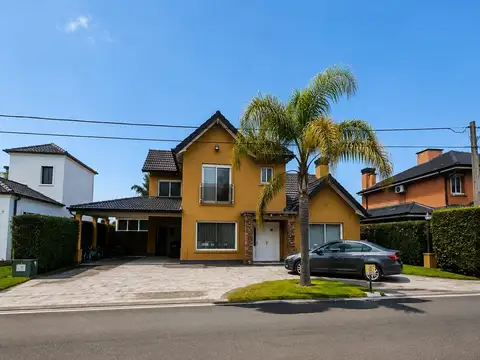 Casa de categoría en venta | Country Club Las Lajas