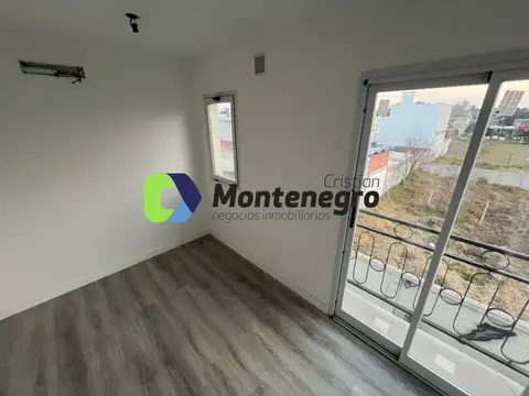 Depto Tipo Casa 3 ambientes con 2 baños