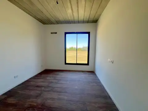CASA EN VENTA LOBOS 3 DORMITORIOS LA FEDERALA