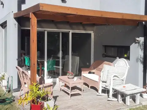 Casa en Alquiler Temporal de 4 dormitorios