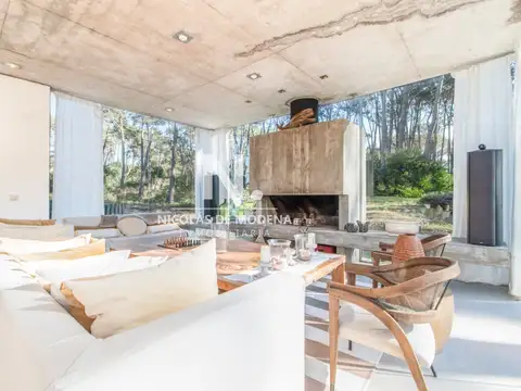 Casa en Venta en Montoya, USD 1.500.000