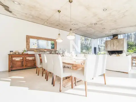 Excelente propiedad ubicada en Barrio privado en La Barra 