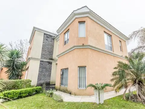 Casa en Venta en Villa Luzuriaga, USD 280.000