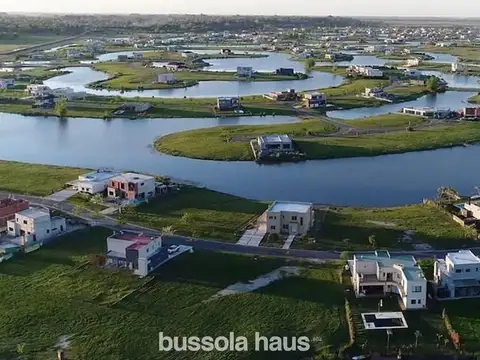 Terreno en Venta en El Cantón - Barrio Islas, USD 85.000