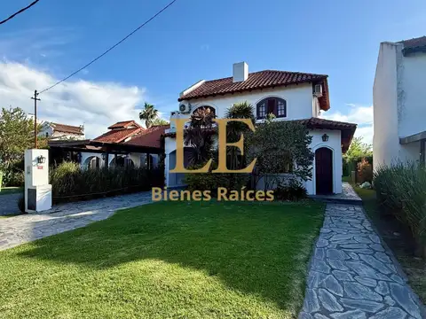 Venta Casa en Aranjuez Country Club APTO CREDITO