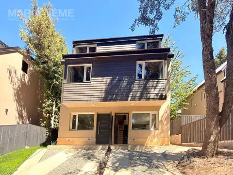 CASA EN PH A LA VENTA - POSIBILIDAD DE FINANCIACION - APTO CREDITO - BARRIO LAS MARGARITAS BARILOCHE