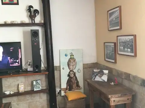 Casa 4 ambientes con 1 baño