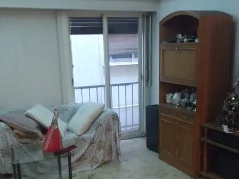 Departamento de 3 ambientes, excelente ubicacion