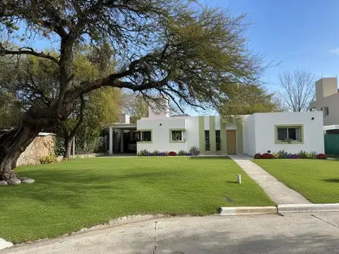 Casa en venta, Pancha I . APTA CRÉDITO